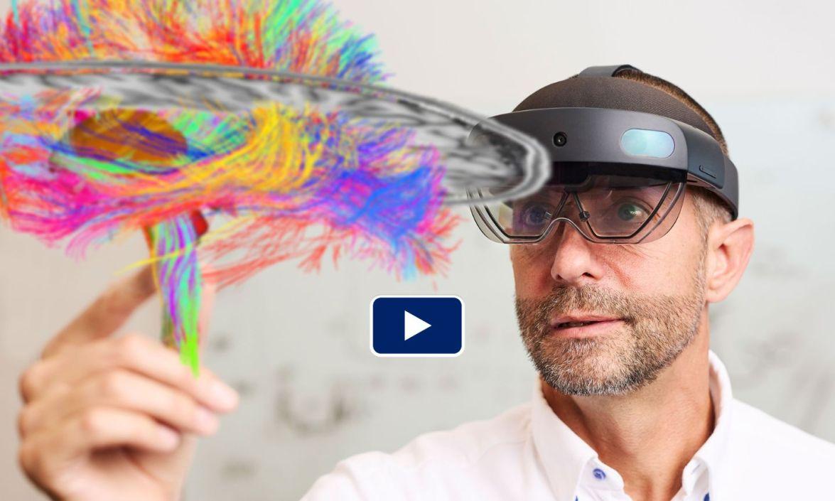 Cameron McIntyre with a VR model