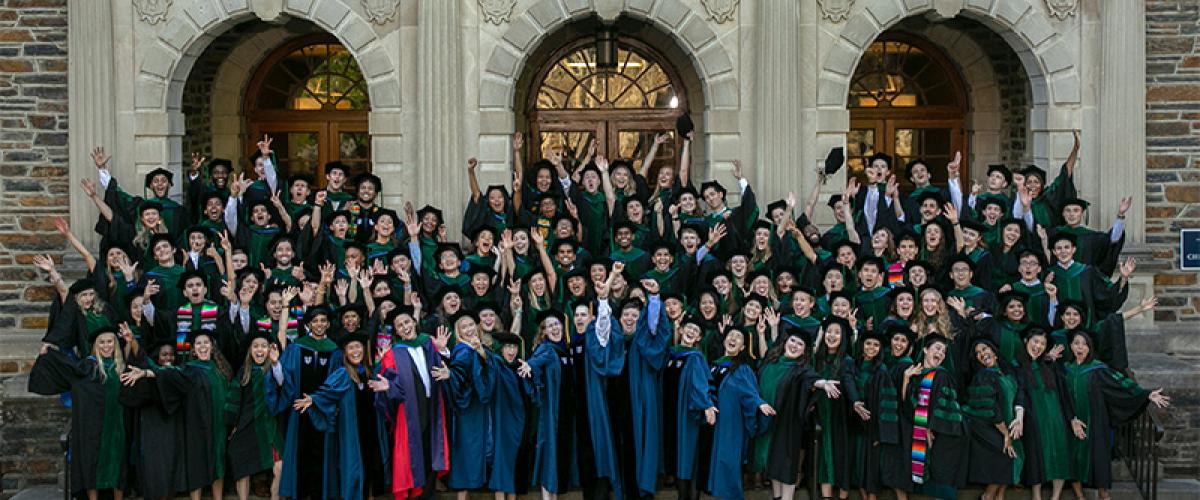 2022 MD and MD/PhD class photo